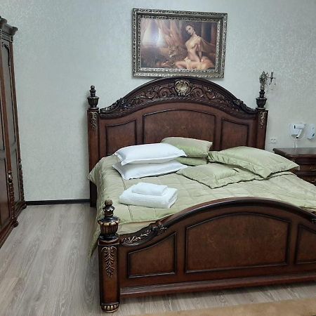 Keruen Hotell Taraz Exteriör bild