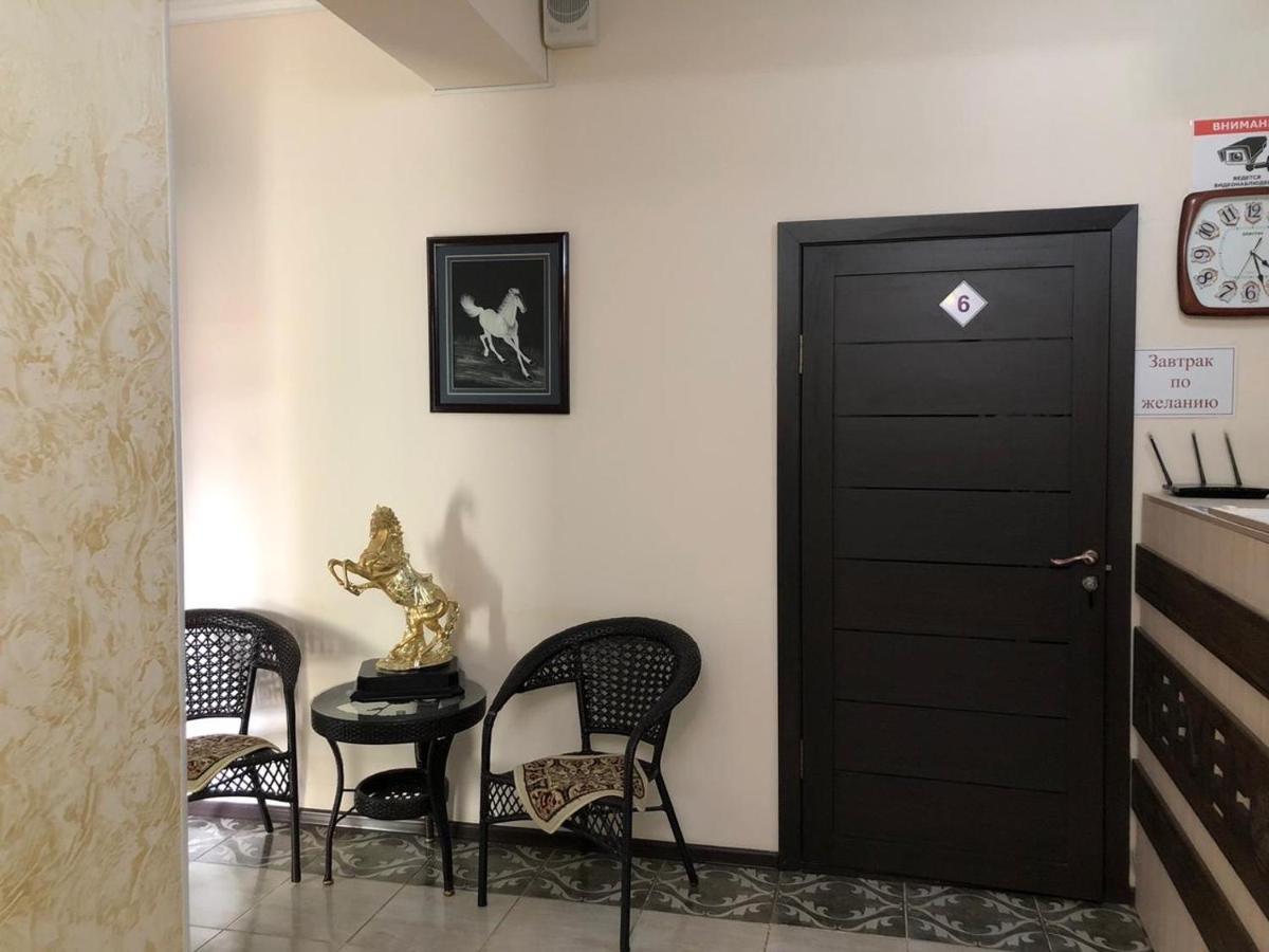 Keruen Hotell Taraz Exteriör bild