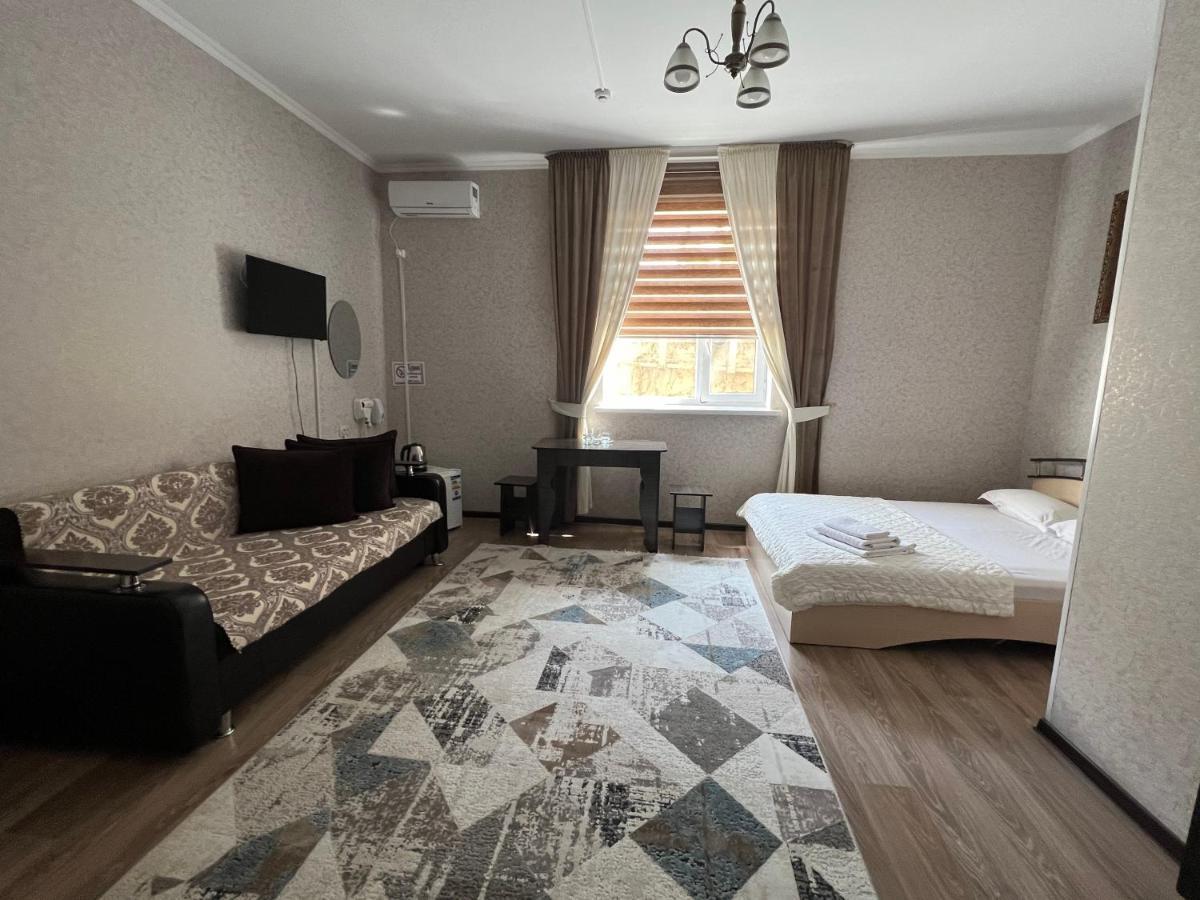 Keruen Hotell Taraz Exteriör bild