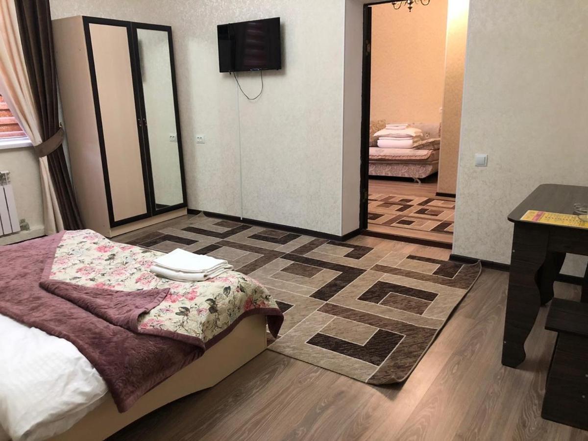 Keruen Hotell Taraz Exteriör bild