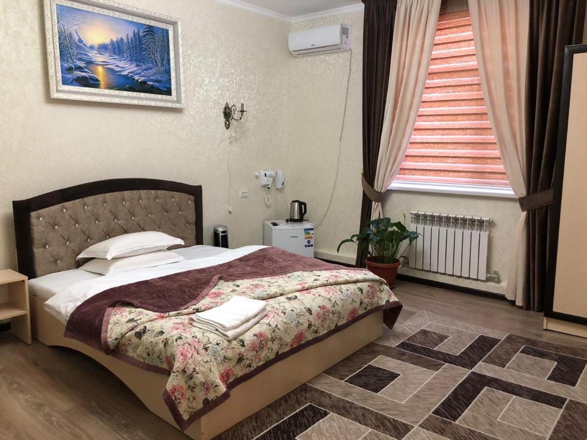 Keruen Hotell Taraz Exteriör bild