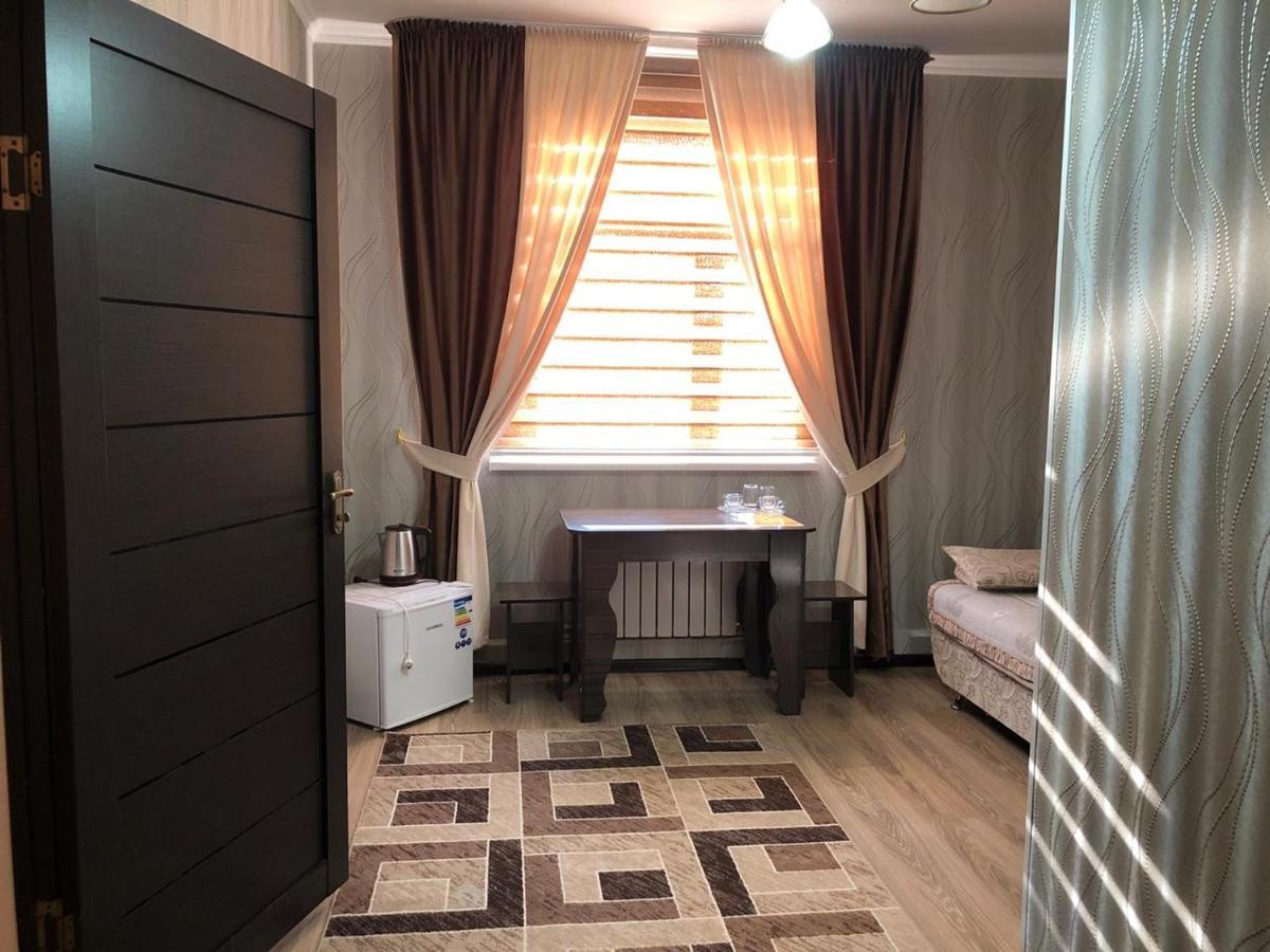 Keruen Hotell Taraz Exteriör bild