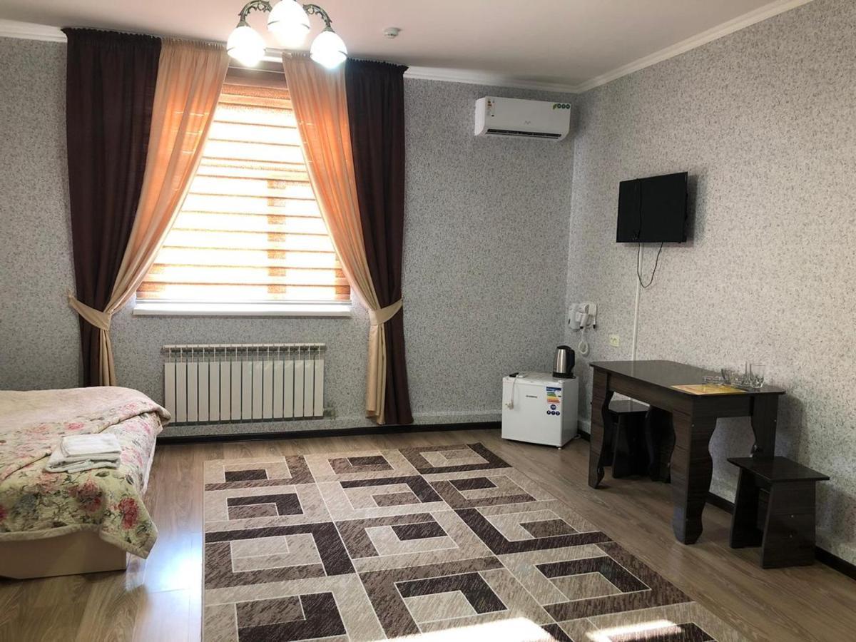 Keruen Hotell Taraz Exteriör bild